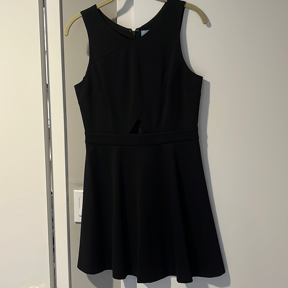 NWOT- CeCe black sheath dress